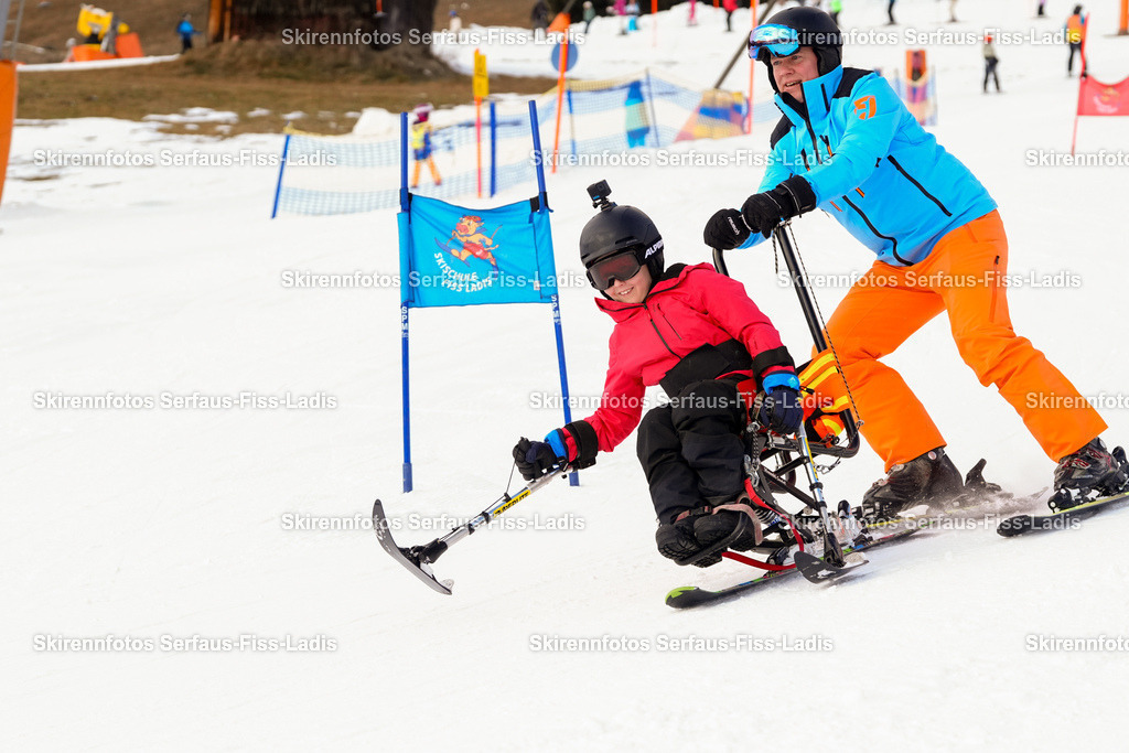 SRF_02.01.2026_1065 | Skirennfotos,Serfaus,Fiss,Ladis,Kinderskirennen,Winter,Tirol,Oberland,skirace,SFL,feelfree,weil wir's genießen,ski,Ski,skifahren,Sonnenplateau, - Realisiert mit Pictrs.com