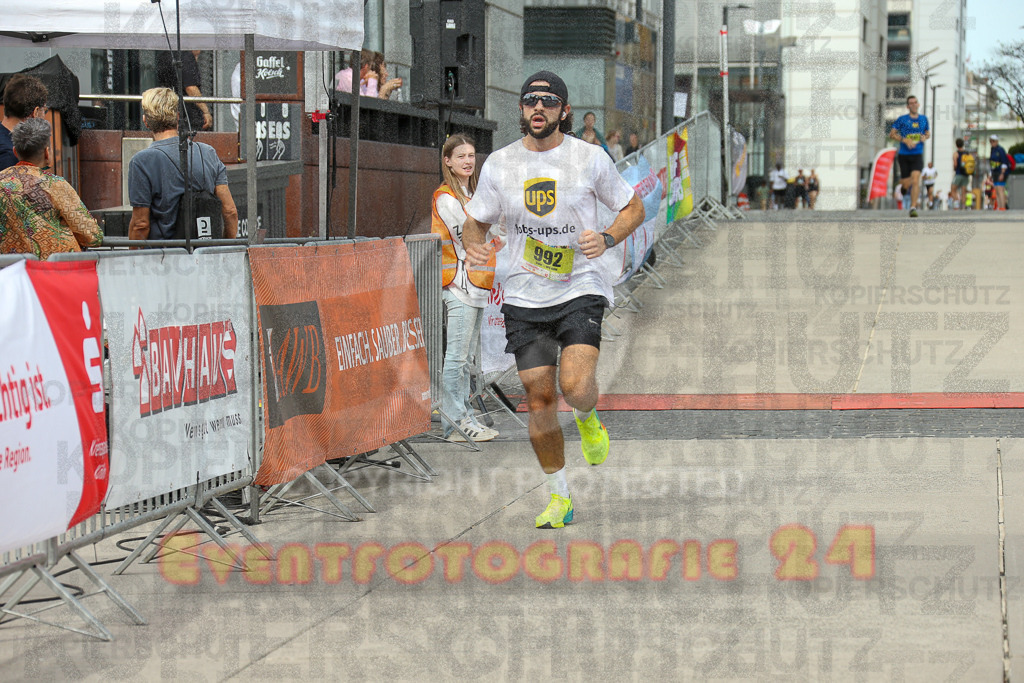 250920_1319_EX1_4003 | Sportfotografie im Rhein-Sieg Kreis, Köln, Bonn, NRW, Rheinland Pfalz, Hessen, etc. Unser Tätigkeitsfeld umfasst den Laufsport vom Volkslauf über den Marathon, Duathlon, Triathon bis zum Ultralauf wie Kölnpfad Ultra oder Schindertrail.