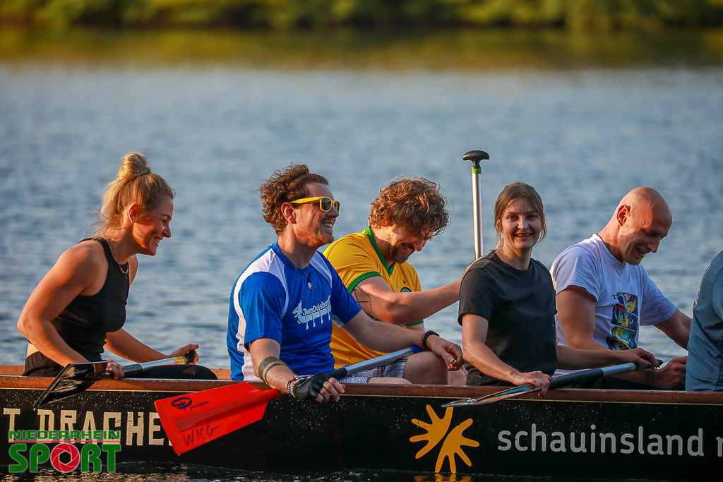 Drachenboot-Training_Wedau110625_060 | Bildergalerie von Sport-Ereignissen aber auch von weiteren spannenden Dingen - nicht nur vom Niederrhein. In Anlehnung an den bekannten Spruch von Hanns Dieter Hüsch heißt das Motto: "Niederrhein ist überall".  - Realisiert mit Pictrs.com