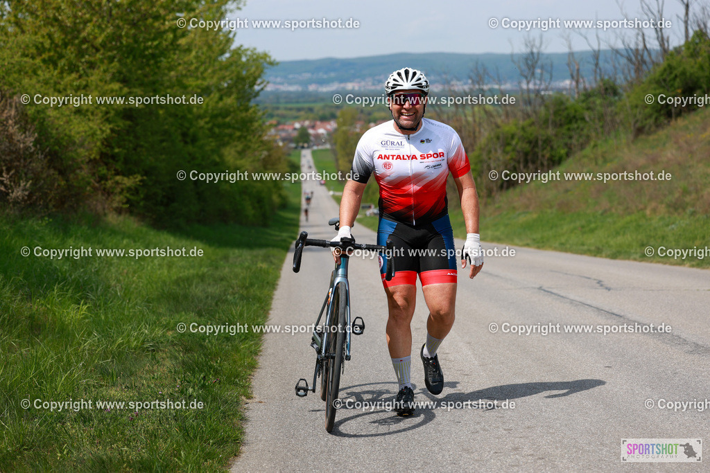 740_AR6_9996 | Neusiedlersee Radmarathon 2026@sportshot_your_pictrs #yourpictures#roadtowm2029 #nrm #neusiedlerseeradmarathon #neusiedlersee #neusiedlerseetourismus #burgenland #mörbisch #nrm26 #burgenlandtourismus #voglundco #poweredbyburgenlandtourismus #radsport #rad #marathon #ucigranfondo #visitburgenland #ucigranfondoworldseries