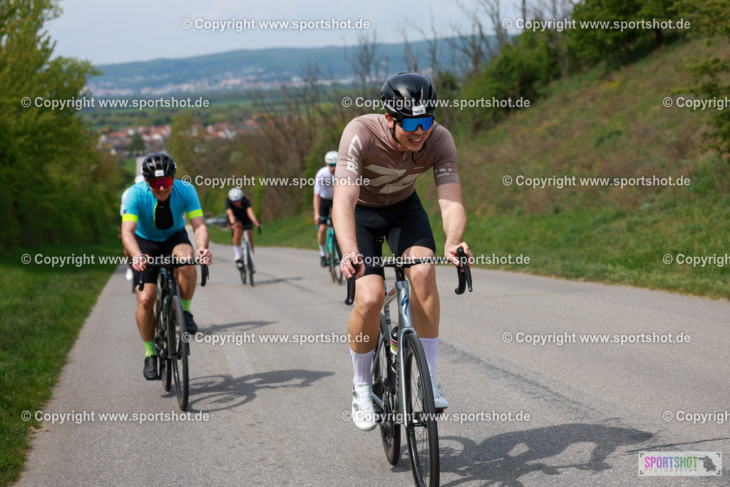 400_AR6_0345 | Neusiedlersee Radmarathon 2026@sportshot_your_pictrs #yourpictures#roadtowm2029 #nrm #neusiedlerseeradmarathon #neusiedlersee #neusiedlerseetourismus #burgenland #mörbisch #nrm26 #burgenlandtourismus #voglundco #poweredbyburgenlandtourismus #radsport #rad #marathon #ucigranfondo #visitburgenland #ucigranfondoworldseries