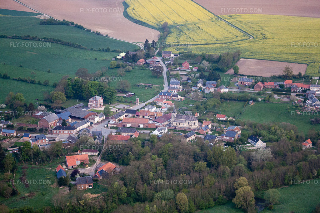 Aerial view: View of the town in Grand-Verly in the state Aisne, France. – Photo: IMG_40000.jpg taken on 04/17/2011 by Werner Riehm/FLY-FOTO.com – Resolution of the original: 4752 x 3168 px
