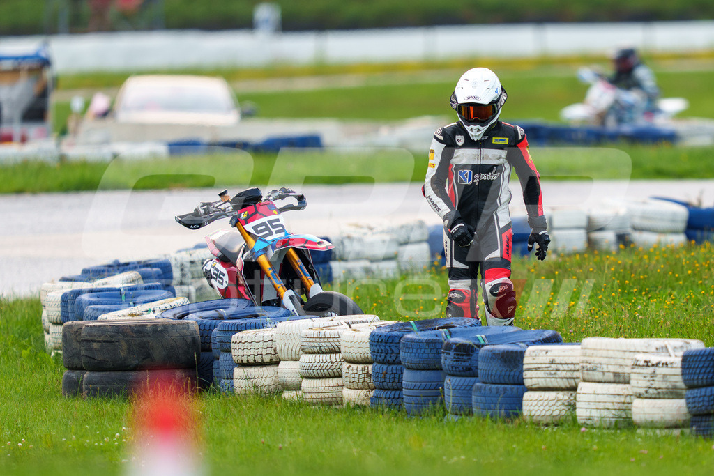 GRIPcapture-20260411-101-999-824 | GREINBACH, AUSTRIA - JUNE 20-21, 2026: Riders compete during the G-Cup, Austrian Supermoto Championship and Hungarian Supermoto Championship at PS Racing Center Greinbach, Austria. Image shows .Photo: GRIPcapture / Andrea Kurz