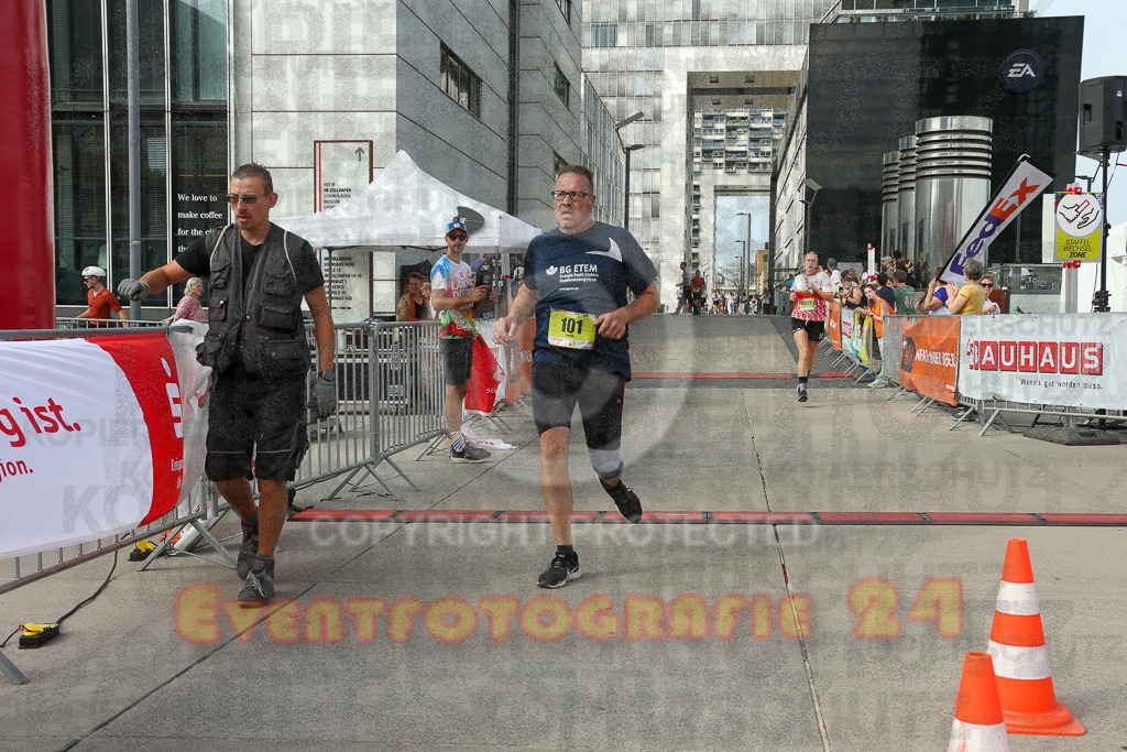 250920_1534_EX1_0006 | Sportfotografie im Rhein-Sieg Kreis, Köln, Bonn, NRW, Rheinland Pfalz, Hessen, etc. Unser Tätigkeitsfeld umfasst den Laufsport vom Volkslauf über den Marathon, Duathlon, Triathon bis zum Ultralauf wie Kölnpfad Ultra oder Schindertrail.