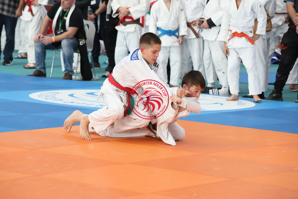 1J7A2085 | Fotos vom Adler Cup - Pictures from Adler Cup

Hier findet Ihr alle Eindrücke und großen Momente der Adler Cup Wochenenden. Here you will find all impressions and great moments of the Adler Cup weekends. - Realisiert mit Pictrs.com