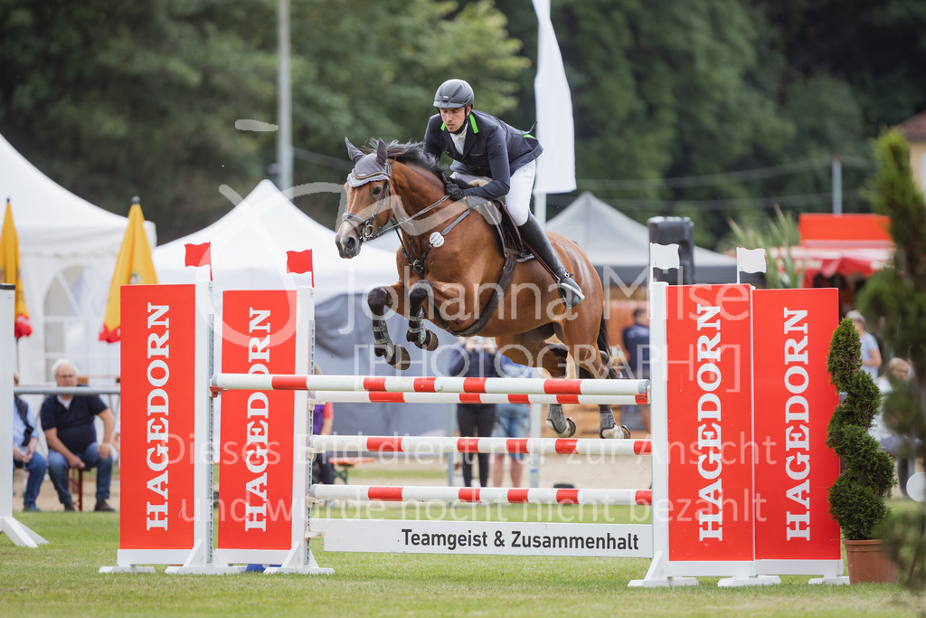 220715_LC_Youngster-M-543 | Deine schönsten Turniermomente als professionelle Fotos! Entdecke hochwertige Pferdesport-Fotografie im Online-Shop. Jetzt Fotos finden & bestellen!