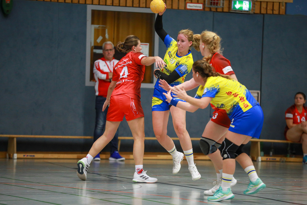 SVN_SvSchermbeck_051024_188 | Bildergalerie von Sport-Ereignissen aber auch von weiteren spannenden Dingen - nicht nur vom Niederrhein. In Anlehnung an den bekannten Spruch von Hanns Dieter Hüsch heißt das Motto: "Niederrhein ist überall".  - Realisiert mit Pictrs.com