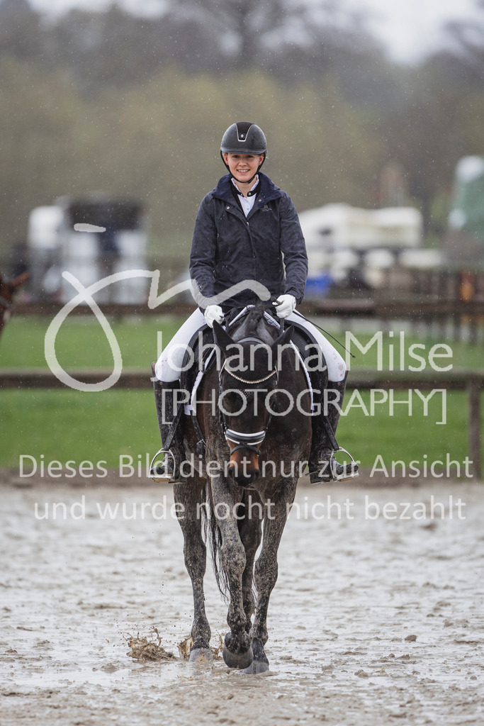240401_Fruehlingsfest_A1-Dressur-447 | Deine schönsten Turniermomente als professionelle Fotos! Entdecke hochwertige Pferdesport-Fotografie im Online-Shop. Jetzt Fotos finden & bestellen!