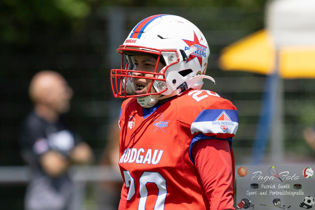 GFLW 1: German Football League Women 1: Rodgau Pioneers Ladies - Stuttgart Scorpions Sisters, 07.06.2026 | Sade Florine Woitkewitz (Rodgau Pioneers Ladies #20), Freisteller, Portrait / Porträt, Rodgau Pioneers Ladies - Stuttgart Scorpions Sisters, Rodgau, Maingau-Energie-Stadion "Am Weichsee", 7.6.2026 - Realisiert mit Pictrs.com