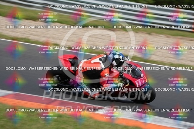 2024_08_09_PBK_14154 | Sportfotografie; SlowMotion; Video; Rennstrecke; Hafeneger; Speer; Racing; RSE; BMW; CBO; Trackday; Motorsportarena; Hockenheimring; Brno; Most; Barcelona; Valencia