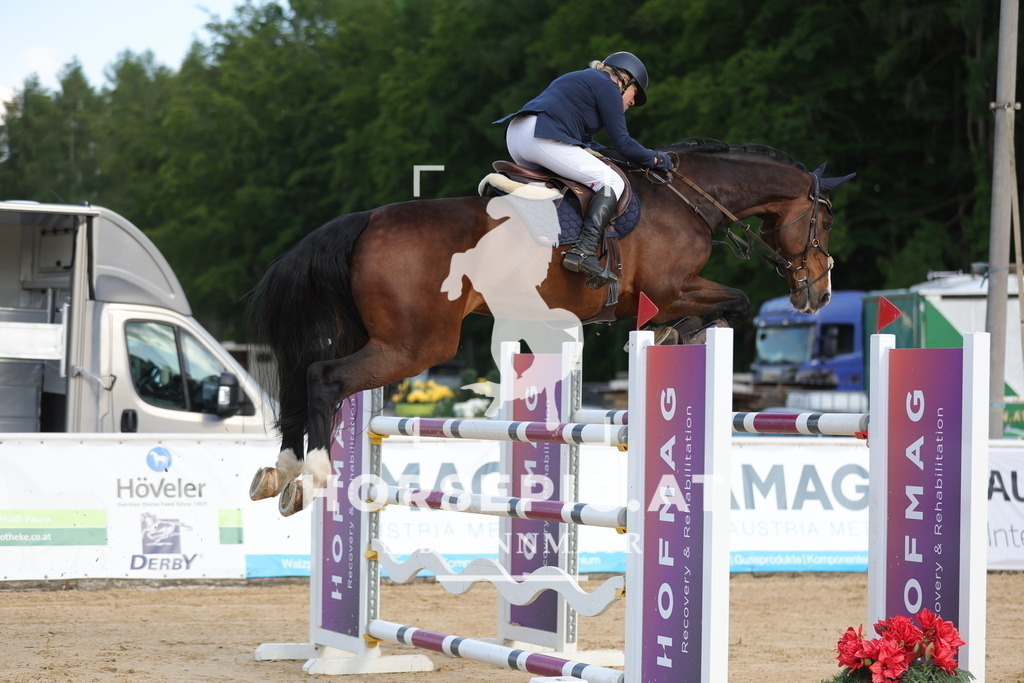 0P6A9727 | Willkommen bei Brunnmayr - Design & Fotografie – Ihrem Spezialisten für Reitturniere und Pferdeveranstaltungen in Oberösterreich, Salzburg und Bayern! Seit über 17 Jahren sind wir leidenschaftlich dabei.