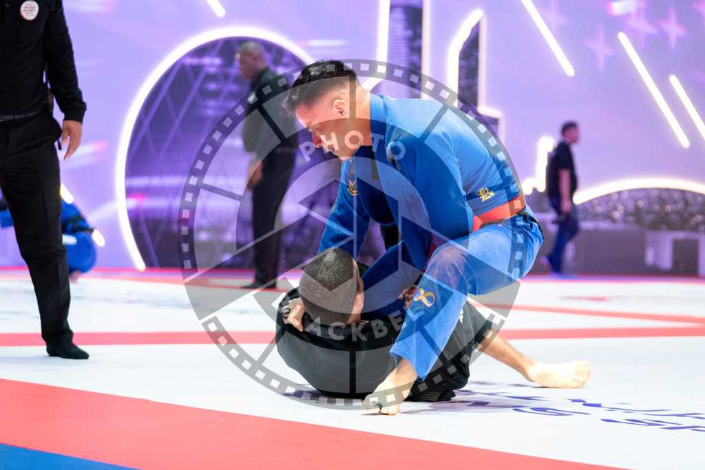 20231107PBB4507 | Fighters compete during the AJP World Master Championship in the Mubadala Arena in Abu Dhabi, Arab United Emirates, on November 7, 2023.