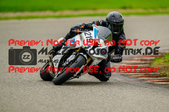 MaZZes_Fotomatrix_20241002_6007705_0202 | ROT