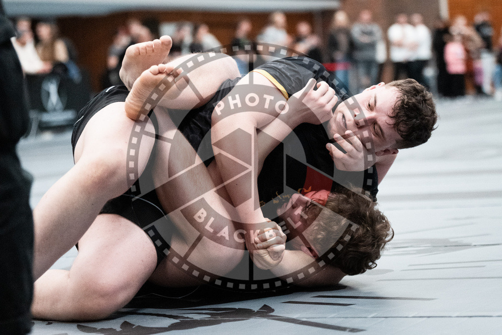 20251129PBB8876 | Fighters compete during the luta livre competition ILLCS XI winter edition on November 29, 2025 in Hannover, Germany.