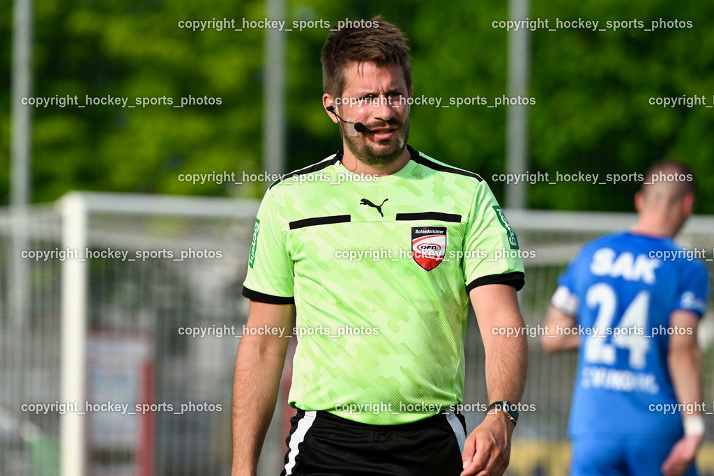 SAK Klagenfurt vs. SVG Bleiburg | Hartenberger Jürgen Referee, SAK Klagenfurt vs. SVG Bleiburg, SAK Klagenfurt vs. SVG Bleiburg am 11.05.2024 in Klagenfurt (Sportpark Welzenegg), Austria, (Photo by Bernd Stefan)