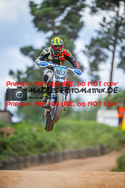 MaZZes_FotoMatrix_220528_6179 | Fotograf Mathias Schmid
Sportfotograf,
Eventfotograf,
Hochzeitsfotograf,
Portraitfotograf