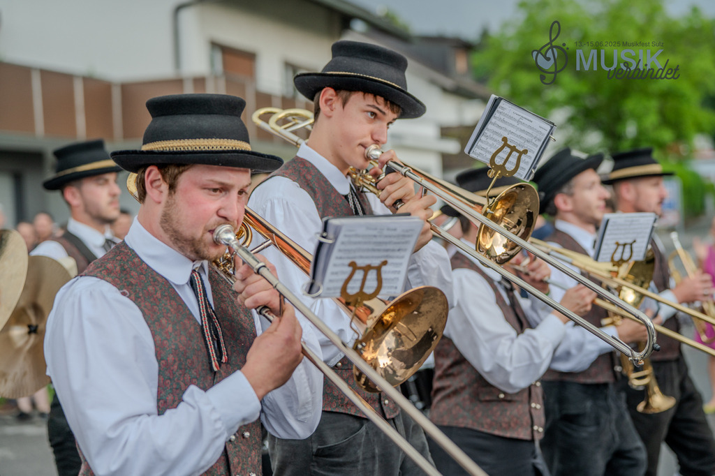 DSC_4112 | "Fussifoto.com – Ihr Ansprechpartner für hochwertige Fotografie! Entdecken Sie kreative Bilder und professionelle Dienstleistungen. Kontaktieren Sie uns für Ihre Projekte!"