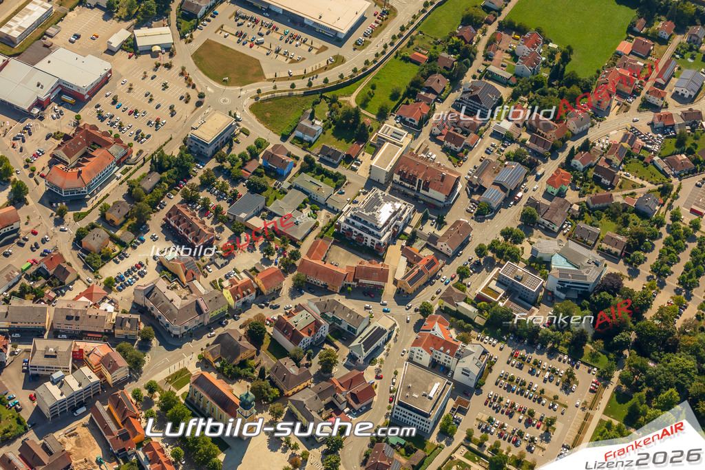 Luftaufnahme der Stadt Pocking - Die Luftaufnahme wurde 2025 vom UL-Flugzeug heraus erstellt ( keine Drohne ) - Hochauflösende Luftaufnahme - für professionelle Ausdrucke geeignet. Die Geschenkidee !Mit Lizenz und Bildrechte bestellbar