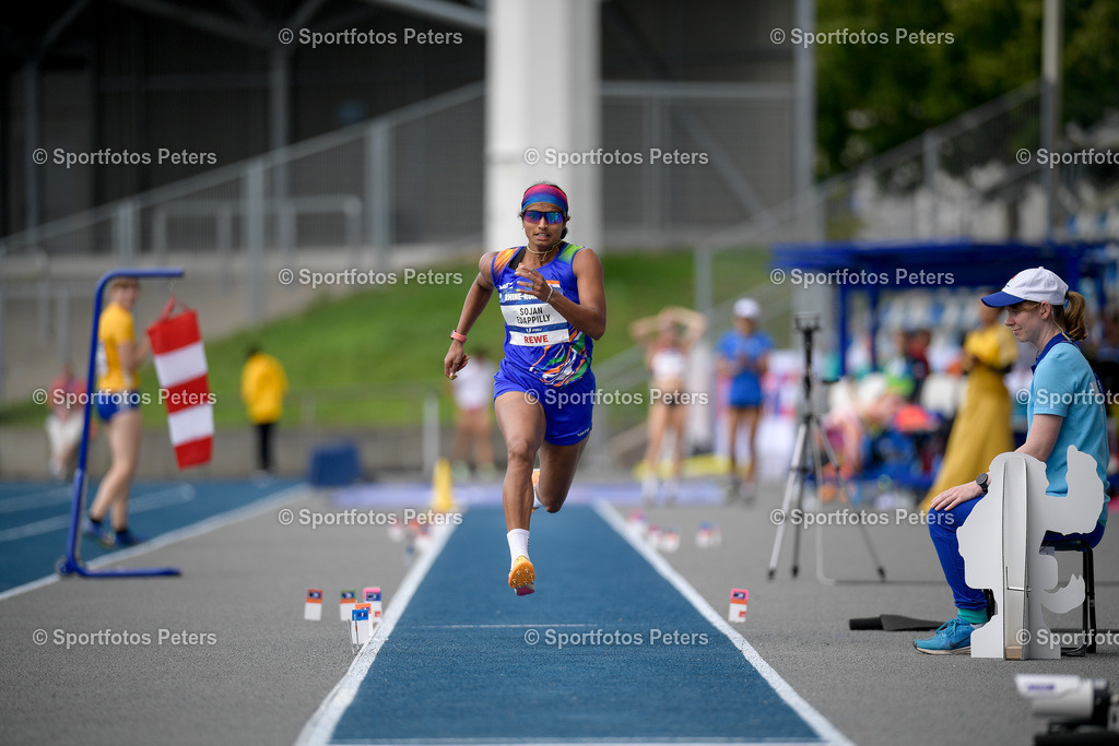 _KP13375_1 | 21.07.2025, xkaix, Leichtathletik, FISU World University Games 2025 v.l. Ancy Sojan Edappilly (Indien) - Realisiert mit Pictrs.com