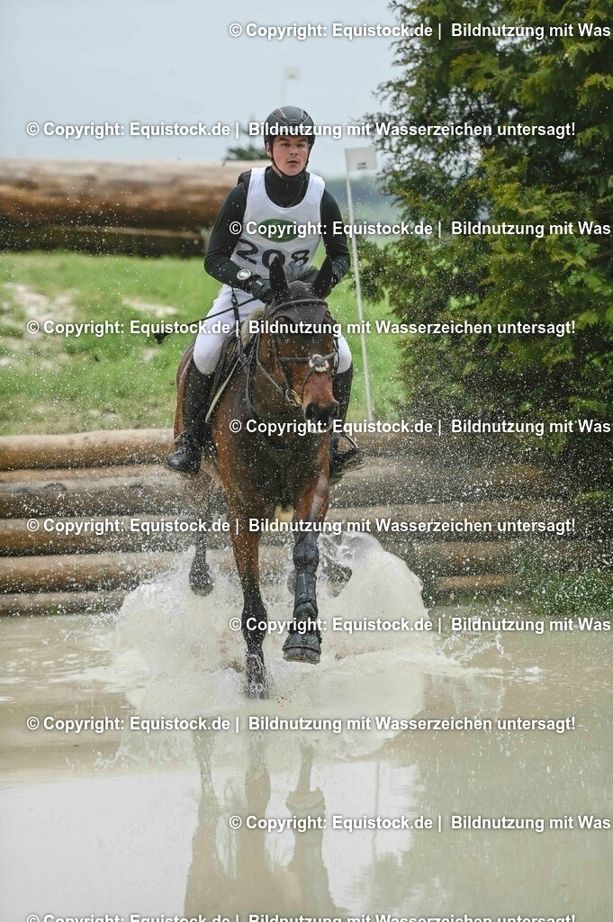 20230513_CCI2_Section2_Gelände_0013 | equistock