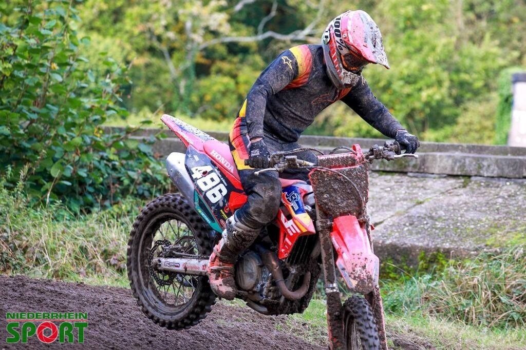 OpenTrack2024_Sonntag_Experten_145 | Bildergalerie von Sport-Ereignissen aber auch von weiteren spannenden Dingen - nicht nur vom Niederrhein. In Anlehnung an den bekannten Spruch von Hanns Dieter Hüsch heißt das Motto: "Niederrhein ist überall".  - Realisiert mit Pictrs.com