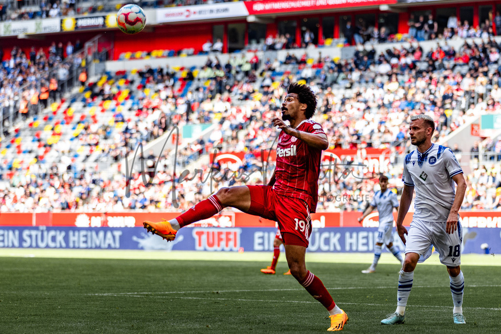 Fortuna Düsseldorf vs. Karlsruher SC | Düsseldorf, 30.04.2023: 2. Bundesliga, 30. Spieltag, Fortuna Düsseldorf gegen Karlsruher SC in der Merkur Arena in Düsseldorf. Foto: sportfotografie.ms | Markus Paletta - Realisiert mit Pictrs.com