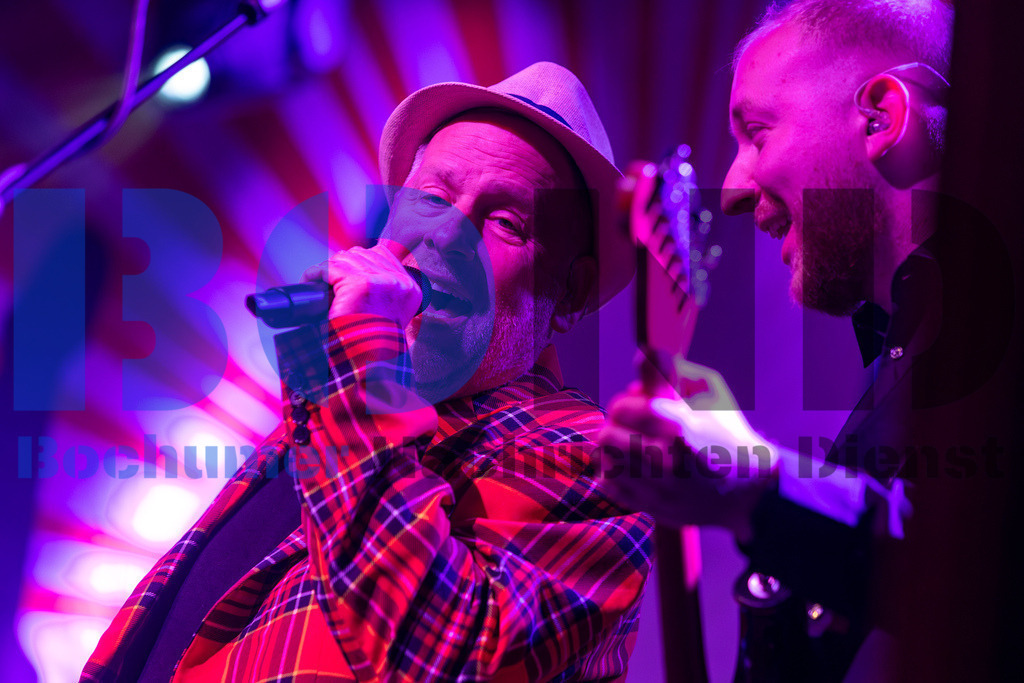 SES_GBAZEC20241227-31 | bond - Realisiert mit Pictrs.com