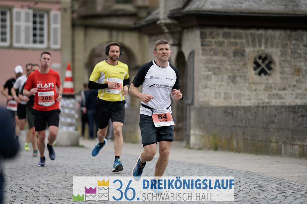 VR Bank Hauptlauf 10km | 3königslauf 2022 VR Bank Hauptlauf - Realisiert mit Pictrs.com