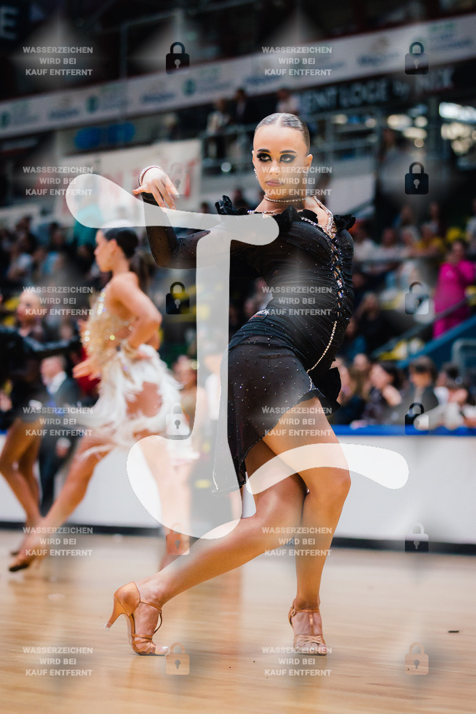 Hessen Tanzt WDSF Open Youth Latin 13th (14) Michael Bakscheev _ Julie Meck (Schwarz-Weiß-Club Pforzheim)-2025-05-17-0784 | Webshop for digital downloads and prints of dance sport, event & show photographer Julian Link - Realisiert mit Pictrs.com