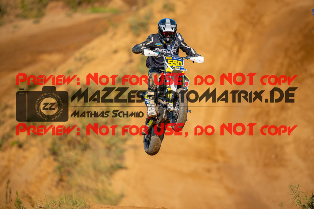 MaZZes-Fotomatrix-20260815-602474 | S2