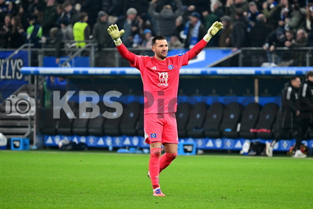 KBS Picture_HSV-Dortmund_017 | Spielende Heuer Fernandes Daniel (HSV) jubelt ueber das Remis ,Sportplatz :  Volksparkstadion, - Realisiert mit Pictrs.com