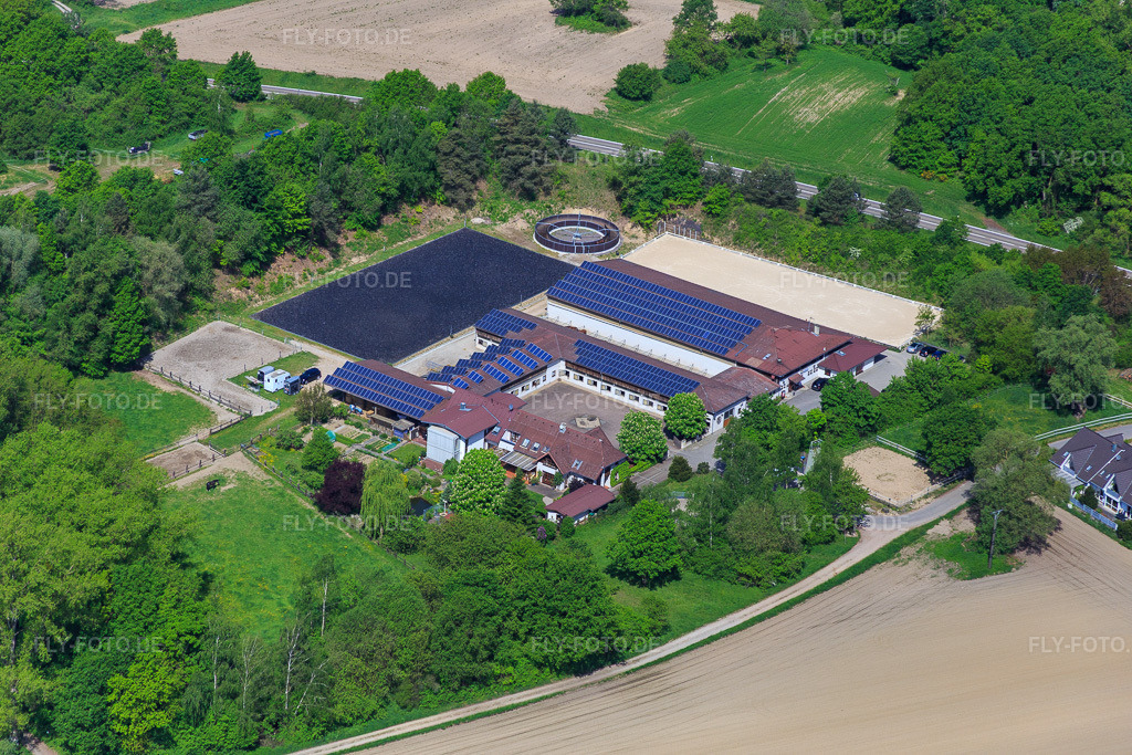 Luftbild: Pferdepension in Hagenbach im Bundesland Rheinland-Pfalz in Deutschland. Foto: IMG_078508.jpg vom 08.05.2015 durch Werner Riehm/FLY-FOTO.de