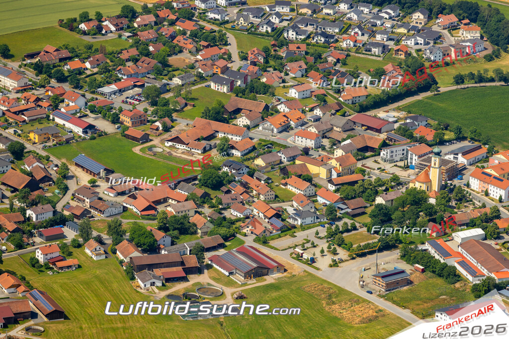 Das Luftbild zeigt :  Schorndorf - Die Luftaufnahme wurde 2023 vom UL-Flugzeug aus erstellt ( keine Drohne ) - Hochauflösende Luftaufnahme - Für grossformatige Ausdrucke geeignet. Die Geschenkidee !Mit Lizenz und Bildrechte bestellbar