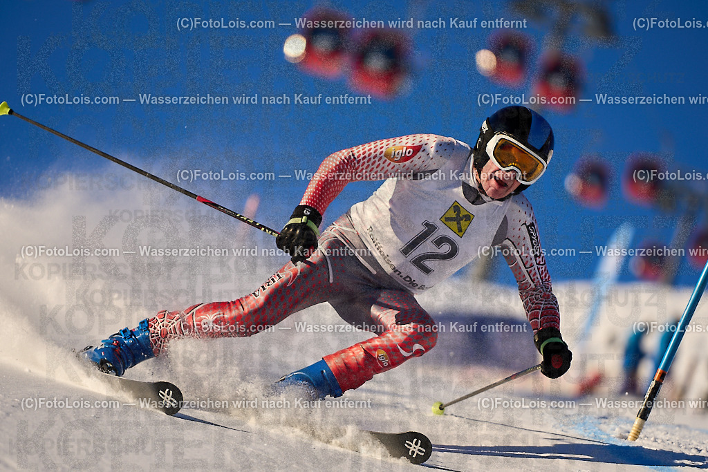 ALP2437_MASTERS-Cup_GS-B Herrn_Praxmarer Hans | (C)FotoLois.com, Alois Spandl. FIS Masters-Cup Wildschönau, Giant Slalom auf der Piste Schatzberg GS, Siegerehrung auf dem Dorfplatz Niederau, Sa 13. Januar 2024.