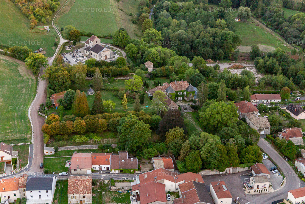 Vue aérienne: Vue de la ville à Noncourt-sur-le-Rongeant dans le département Haute Marne, France. Photo: IMG_134371.jpg prise le 03/09/2022 par Werner Riehm/FLY-FOTO.eu – Résolution de l'original: 5472 x 3648 px
