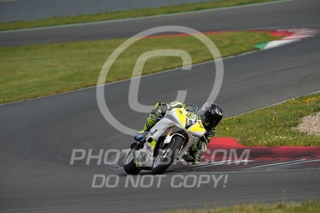 2024_07_04_PBK_12546 | Sportfotografie; SlowMotion; Video; Rennstrecke; Hafeneger; Speer; Racing; RSE; BMW; CBO; Trackday; Motorsportarena; Hockenheimring; Brno; Most; Barcelona; Valencia