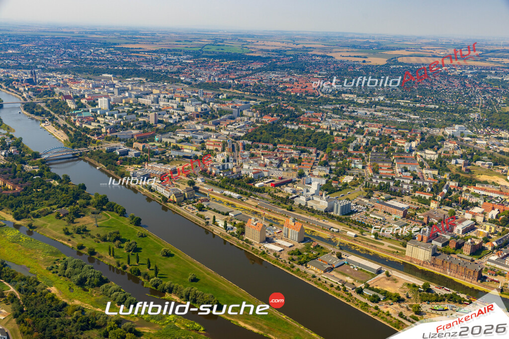 Alte Neustadt Magdeburg Bild- Das Luftbild wurde 2025 vom UL-Flugzeug heraus erstellt ( keine Drohne bzw. Drohnenaufnahme ) - Hochauflösende Luftaufnahme -Nicht vergleichbar mit Google Maps oder Satelittenbilder- Die Geschenkidee !Mit Lizenz und Bildrechte bestellbar - CC