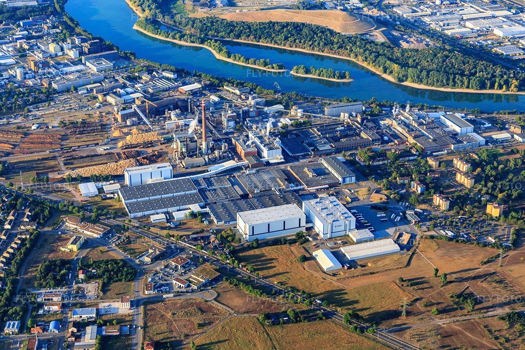 Luftbild: ZEWA ZELLSTOFFFABRIK WALDHOF im Ortsteil Sandhofen in Mannheim im Bundesland Baden-Württemberg in Deutschland. Foto: IMG_109483.jpg vom 31.07.2018 durch Werner Riehm/FLY-FOTO.deEssity - A leading global hygiene and health company | Global Corporate