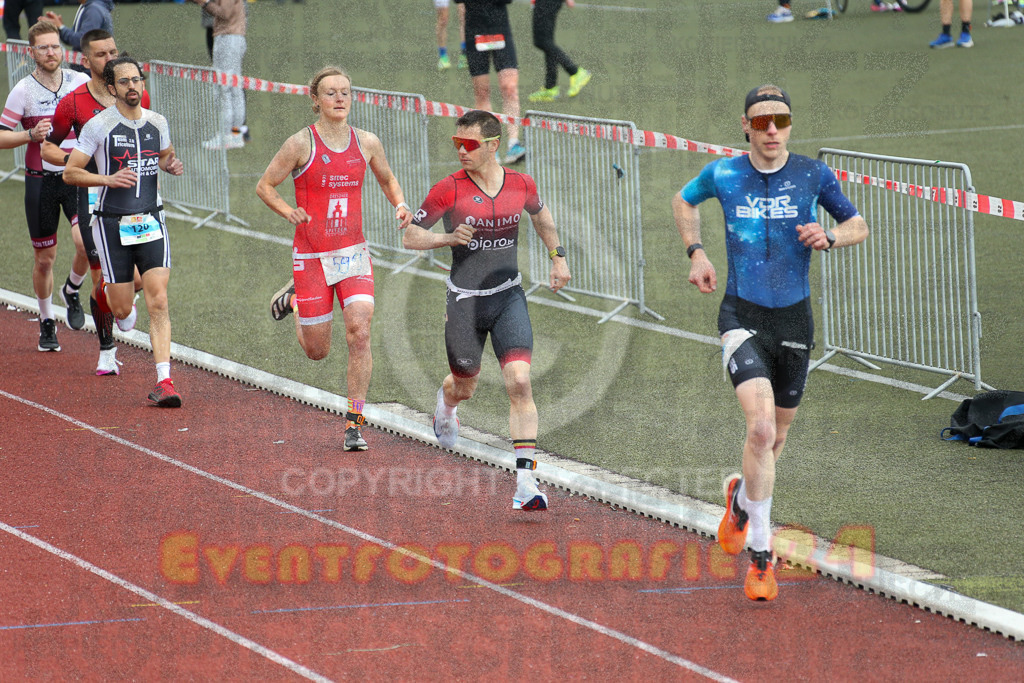 250413_1050_EX1_0019 | Sportfotografie im Rhein-Sieg Kreis, Köln, Bonn, NRW, Rheinland Pfalz, Hessen, etc. Unser Tätigkeitsfeld umfasst den Laufsport vom Volkslauf über den Marathon, Duathlon, Triathon bis zum Ultralauf wie Kölnpfad Ultra oder Schindertrail.