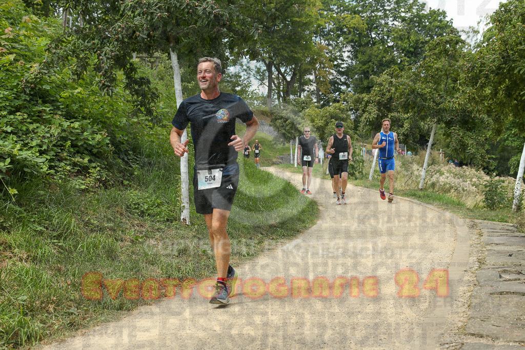 250824_1416_EX1_5627 | Sportfotografie im Rhein-Sieg Kreis, Köln, Bonn, NRW, Rheinland Pfalz, Hessen, etc. Unser Tätigkeitsfeld umfasst den Laufsport vom Volkslauf über den Marathon, Duathlon, Triathon bis zum Ultralauf wie Kölnpfad Ultra oder Schindertrail.