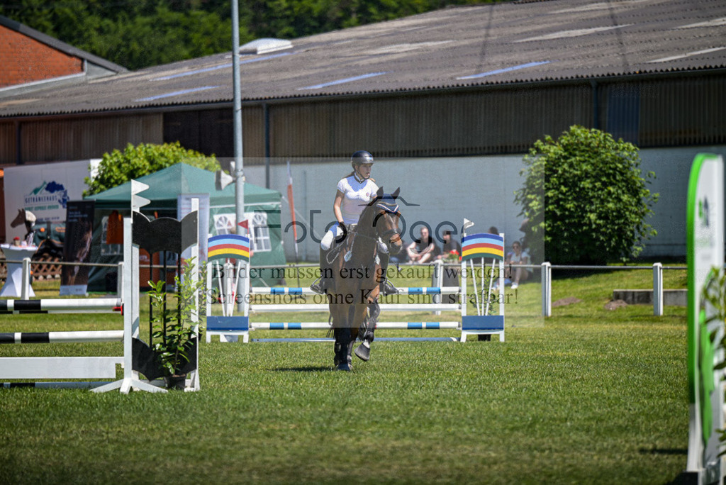 Reitturnier Voxtrup | Entdecke hochwertige Reitturnierfotos von Foto Oger. Professionell, emotional und authentisch – jetzt Lieblingsmomente im Shop bestellen.Deutschlandweite Turnierfotografie. - Realisiert mit Pictrs.com