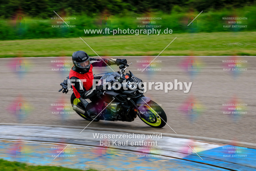 MotoTeam-9716 | Hier findet Ihr Bilder von Touristenfahrten auf der Nürburgring Nordschleife oder von anderen Veranstaltungen die ich besucht habe. Viel Spass beim Durch Schauen 