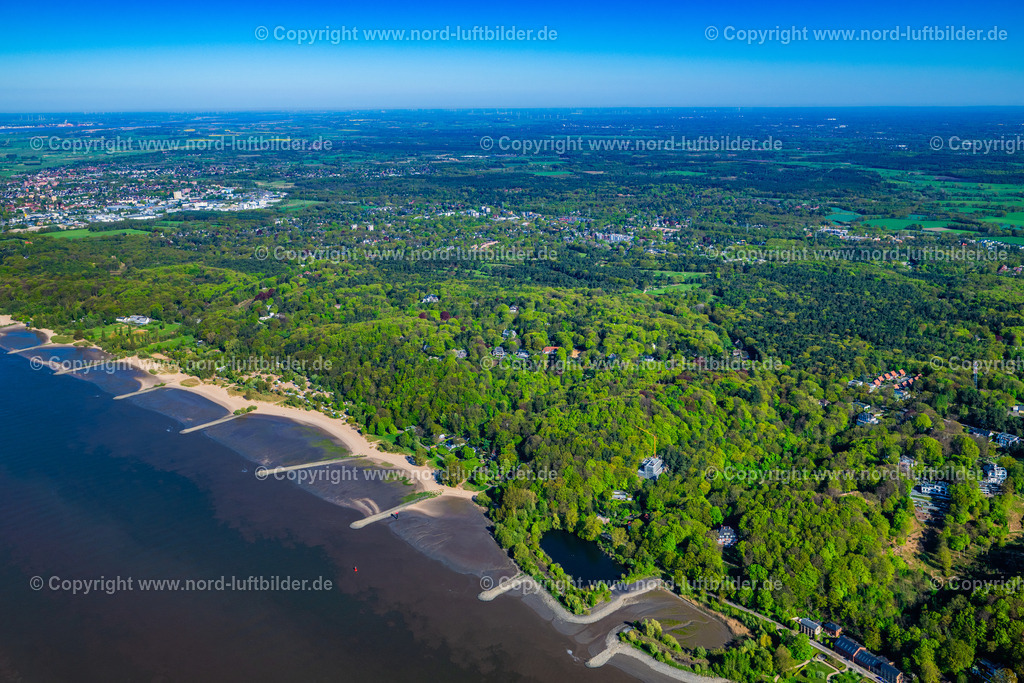 Hamburg_Elbstrand_Falkensteinufer_ELS_1209270425 | HAMBURG 27.04.2025 Parkanlage " Waldpark Falkenstein " an der Straße Falkensteiner Ufer der Elbe in Hamburg, Deutschland. // Park "Waldpark Falkenstein" on the Falkensteiner Ufer street of the Elbe in Hamburg, Germany. Foto: Martin Elsen