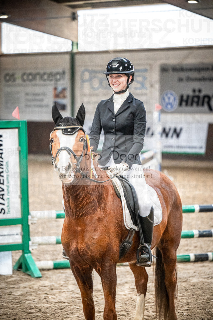DOS_0027 | Entdecke hochwertige Reitturnierfotos von Foto Oger. Professionell, emotional und authentisch – jetzt Lieblingsmomente im Shop bestellen.Deutschlandweite Turnierfotografie. - Realisiert mit Pictrs.com