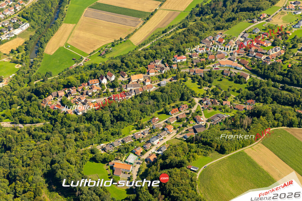 Das Luftbild zeigt : Jagstberg Mulfingen - Die Luftaufnahme wurde 2023 vom UL-Flugzeug aus erstellt ( keine Drohne ) - Hochauflösende Luftaufnahme - Für grossformatige Ausdrucke geeignet. Die Geschenkidee !Mit Lizenz und Bildrechte bestellbar