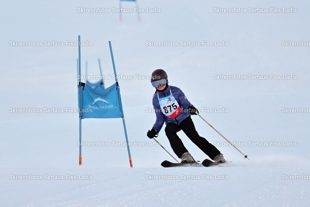 SRF_25.12.2025_0236 | Skirennfotos,Serfaus,Fiss,Ladis,Kinderskirennen,Winter,Tirol,Oberland,skirace,SFL,feelfree,weil wir's genießen,ski,Ski,skifahren,Sonnenplateau, - Realisiert mit Pictrs.com