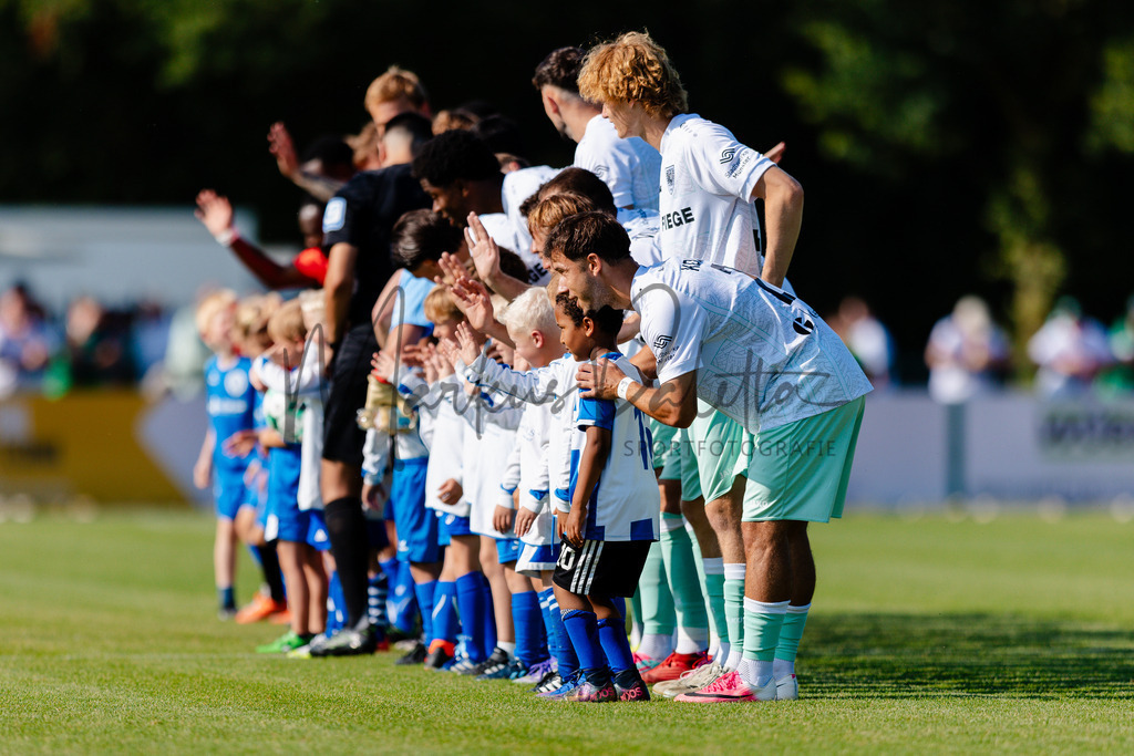 Testspiel, Saison 2026/27: SC Preußen Münster - Kickers Emden | Billerbeck, 10.07.2026: Testspiel, SC Preußen Münster gegen Kickers Emden auf der Anlage des DJK Billerbeck in Billerbeck. Foto: sportfotografie.ms | Markus Paletta - Realisiert mit Pictrs.com