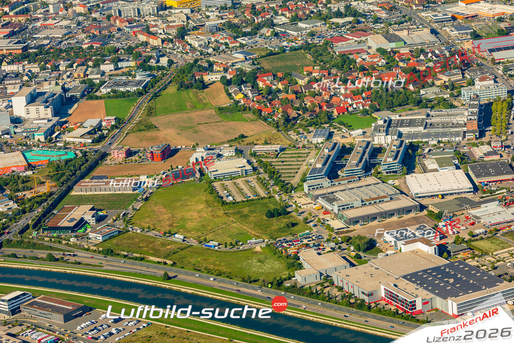 Luftaufnahme von Höfen Nürnberg Bild- Das Luftbild wurde 2025 vom UL-Flugzeug heraus erstellt ( keine Drohne ) - Hochauflösende Luftaufnahme -Nicht vergleichbar mit Google Maps oder Satelittenbilder- Die Geschenkidee !Mit Lizenz und Bildrechte bestellbar