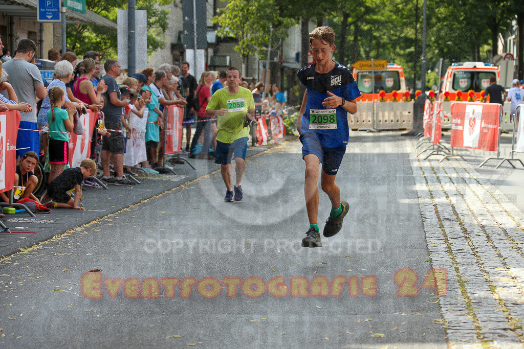 220625_1658_EX1_5652 | Sportfotografie im Rhein-Sieg Kreis, Köln, Bonn, NRW, Rheinland Pfalz, Hessen, etc. Unser Tätigkeitsfeld umfasst den Laufsport vom Volkslauf über den Marathon, Duathlon, Triathon bis zum Ultralauf wie Kölnpfad Ultra oder Schindertrail.