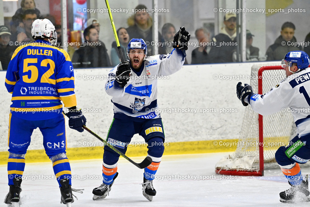 1. EHC Althofen vs. ESC Sparkasse Steindorf  | #52 Duller Christoph EHC Althofen, Jubel #19 Friedrich Lukas ESC Steindorf, #18 Pewal Martin ESC Steindorf, 1. EHC Althofen vs. ESC Sparkasse Steindorf , 1. EHC Althofen vs. ESC Sparkasse Steindorf  am 08.03.2026 in Althofen (Stadthalle Althofen), Austria, (Photo by Bernd Stefan)